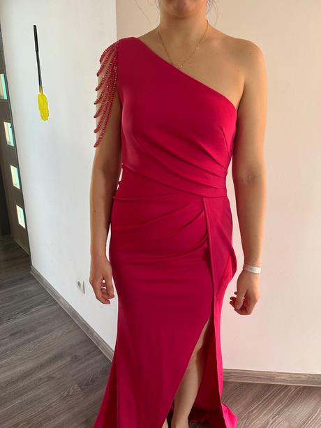 Spoločenske šaty / plesove šaty, 38