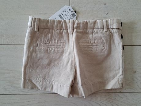 Sortky s gombikami, zara,110