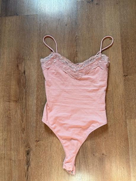 Čipkované body bershka, bershka,xs