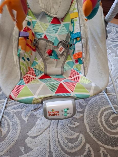 Vibrujúce kresielko bright stars, 