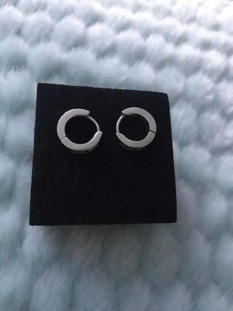 Chirurgicky ocel náusnice, 