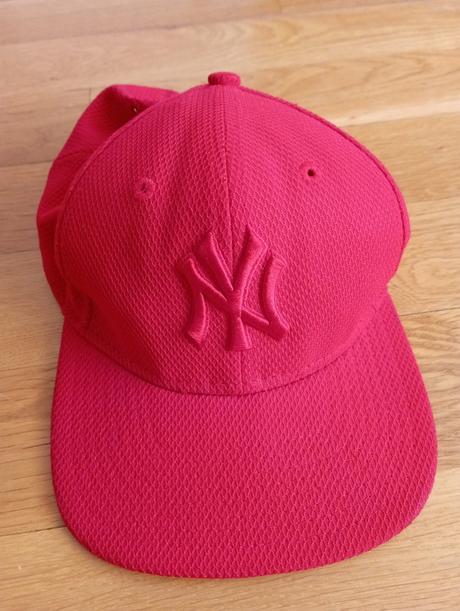 Detská šiltovka, new yorker