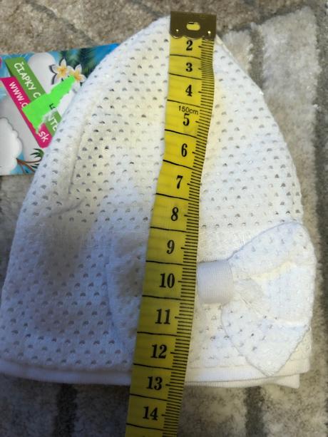 Letná dierkovaná čiapka, <50