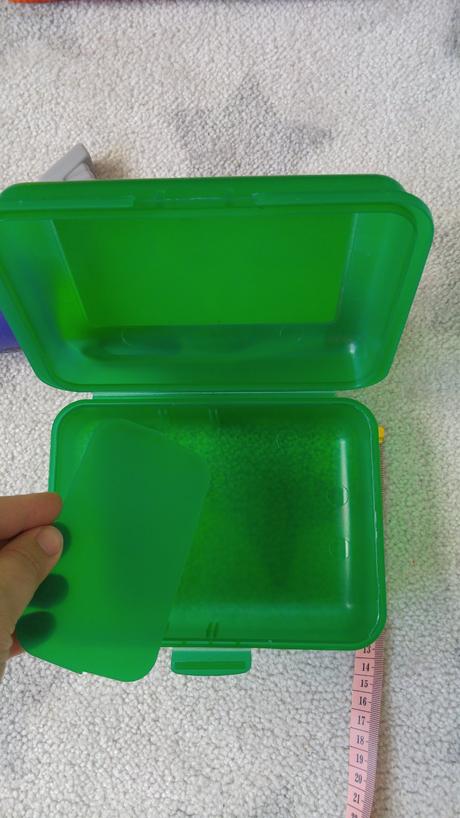 Nepoužívaný zelený desiatnik, boxík,