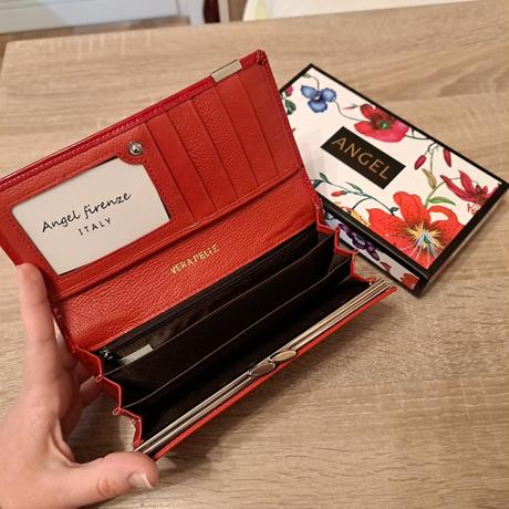 Dámska kožená peňaženka, 