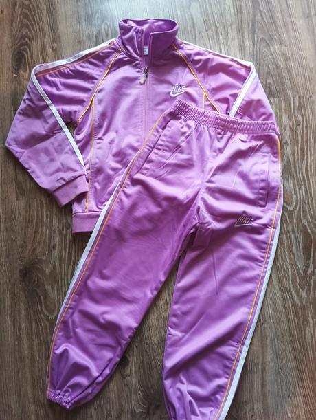 Dievčenská športová súprava, 140