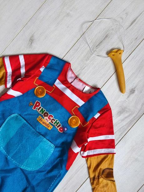 Karnevalový kostým pinocchio,