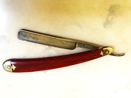 Starožitná britva solingen h. böker, 