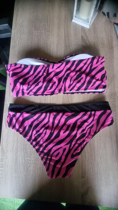 Bikiny, 4xl