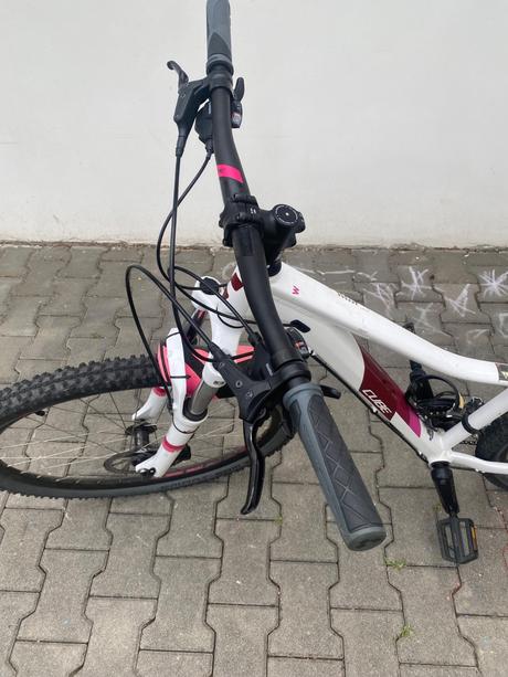 Horský bicykel cube, 28