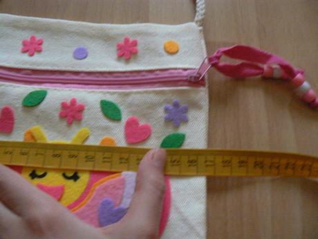 Dievčenská kabelka s motýľom, 