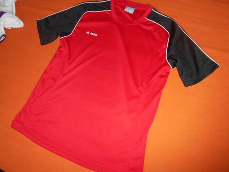 Športové tričká, 158