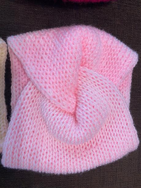 Čelenky - pletené, <50