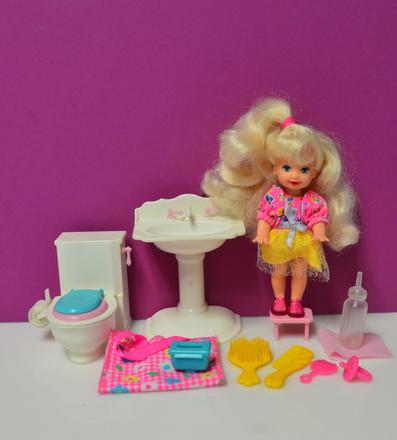 Barbie bábika shelly, 
