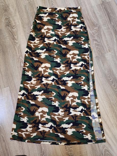 Dlhá sukňa s, gate,s