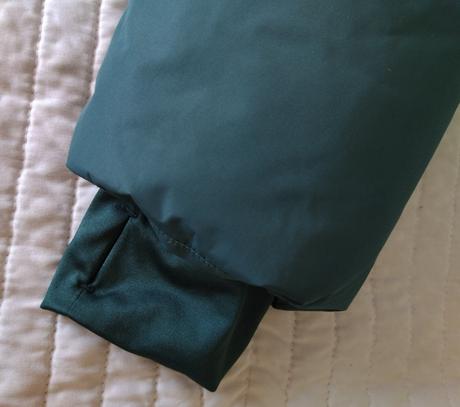 Tmavozelená bunda, 52