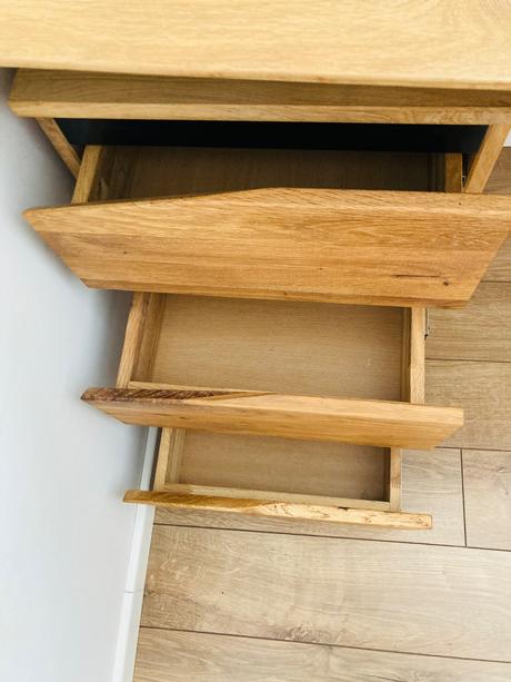 Písací stolík linea natura z xxx lutz,