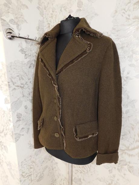 Luxusny vlneny blejzer, 40