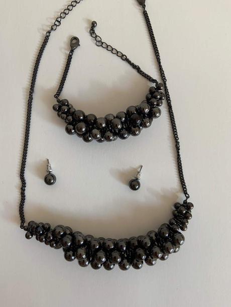 Set nausnice, náramok, retiazka, 