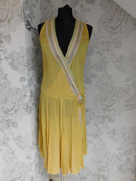 Luxusne hodvabne šaty, 38