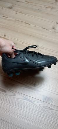 Kopacky ako nove, nike,32