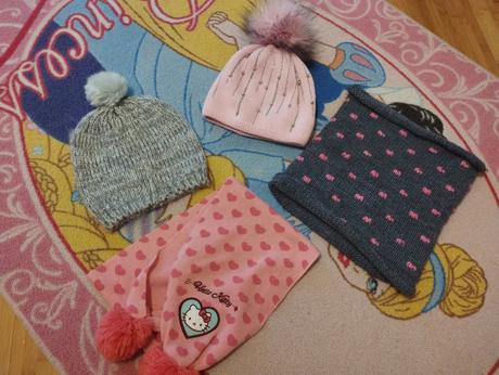 Čiapky+ šály, 110