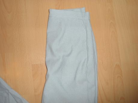 Nohavicovy kostym, s