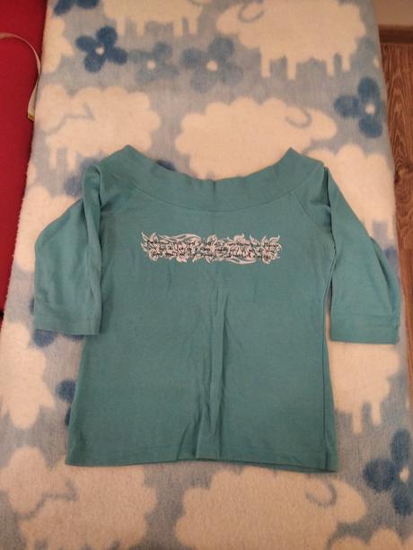 Tričko s lodičkovym výstrihom, l