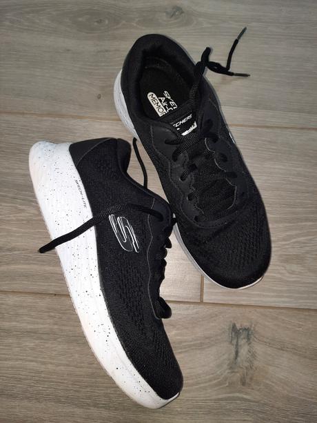 Botasky sketchers memory foam, 37