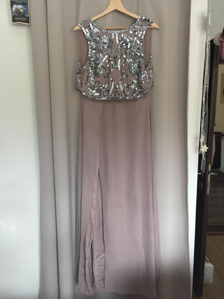 Spoločenské šaty, 38