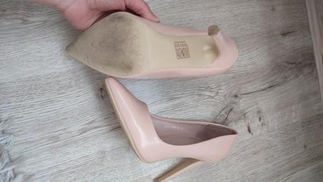 Ružové lodičky, 36