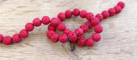 Lávové korálky červené 10,8,6 mm, 