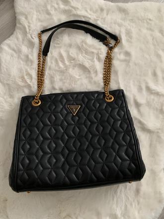 Kabelka guess, guess