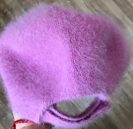 Chlpatá teddy šiltovka, 