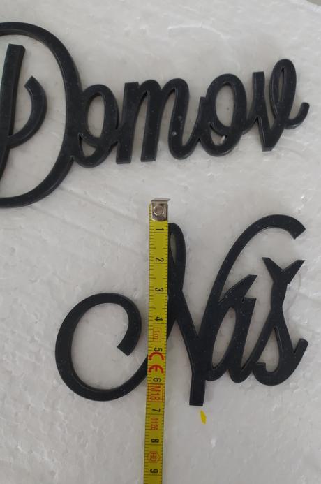 Náš domov - nápis, 