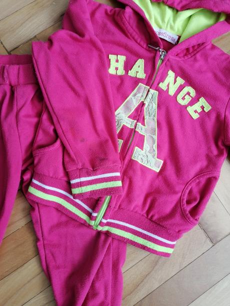 Tepláková súprava, 104