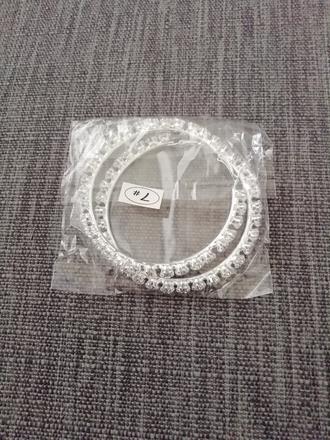 Nové kruhy zo zirkónmi,