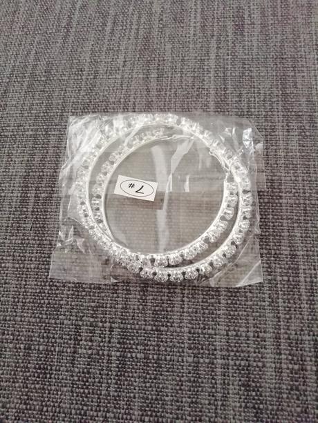 Nové kruhy zo zirkónmi,