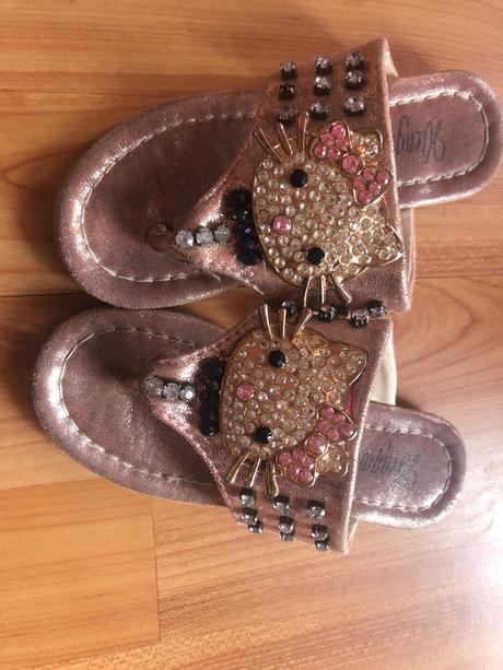 Šľapky hello kitty, 25