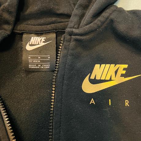 Nova mikina nike vel.137-146, nike,140