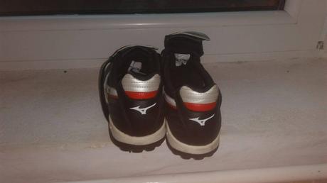 Futbalové turfy, mizuno,37