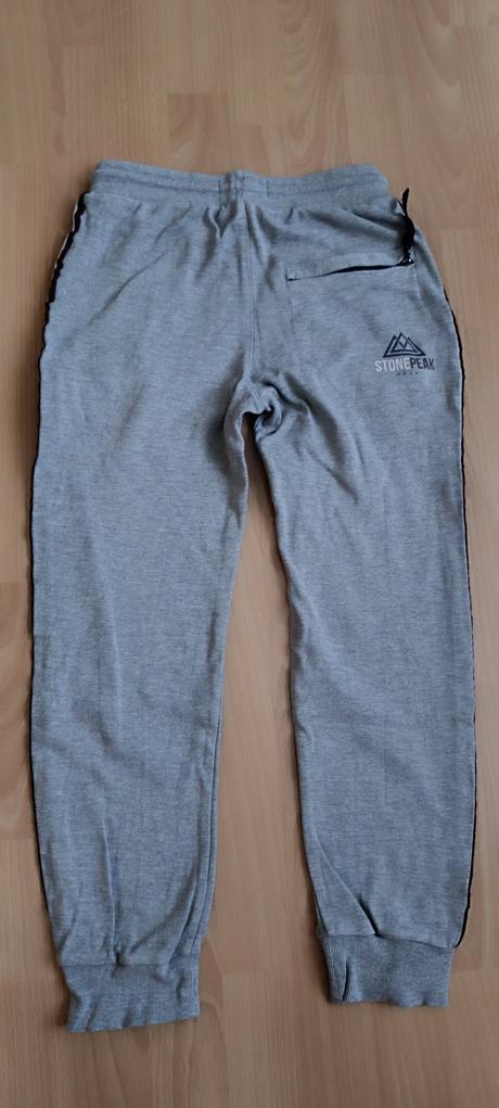 Tepláky, reserved,146