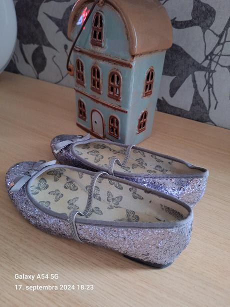 Krasne trblietave balerinky, f&f,34