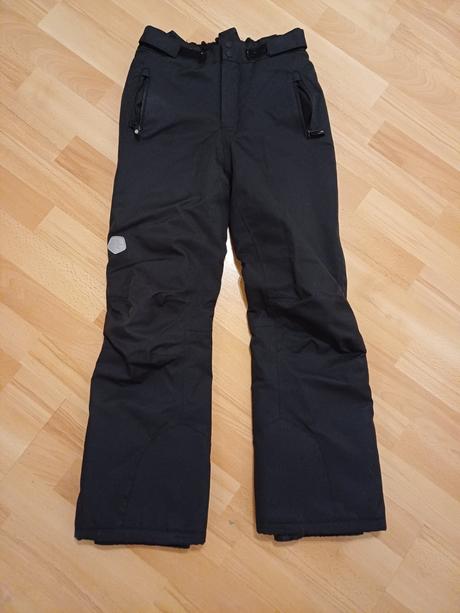 Nohavice do snehu, 152