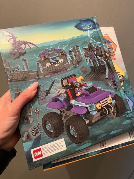 Kniha nexo knights build your own adventure, 