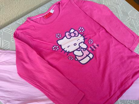 Pyžamko hello kitty, 122