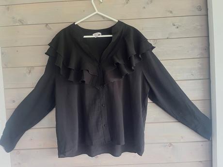 Čierna blúzka s volánmi h&m, h&m,xl