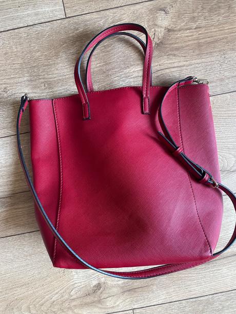 Mango kabelka, mango