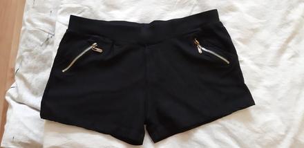 Čierne elastické šortky, l