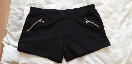 Čierne elastické šortky, l